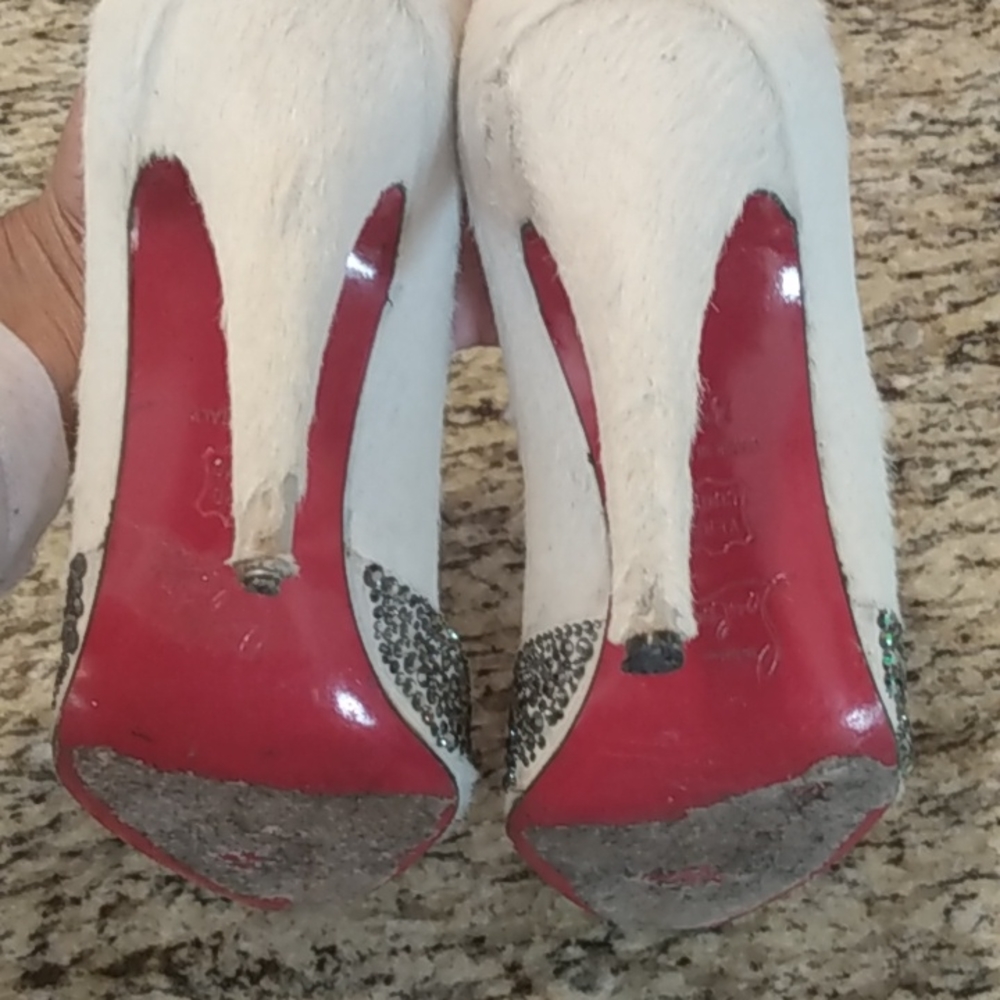 Christian Louboutin heels👠 - Picture 2 of 5